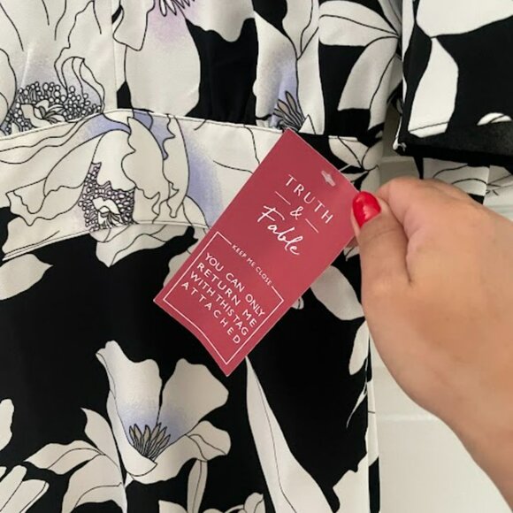 Truth & Fable Floral Keyhole Maxi Evening Dress With Side Slits - NWT - Picture 5 of 10